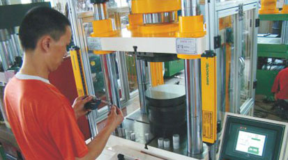 hydraulic press machine parts available