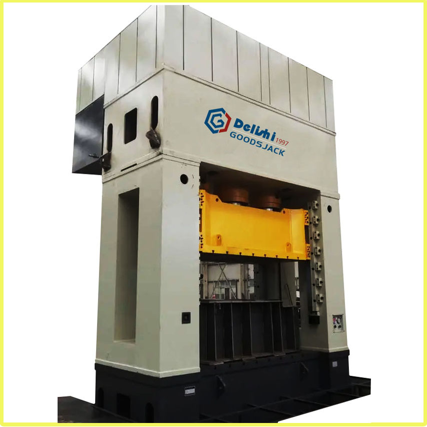 hydraulic press for composite materials